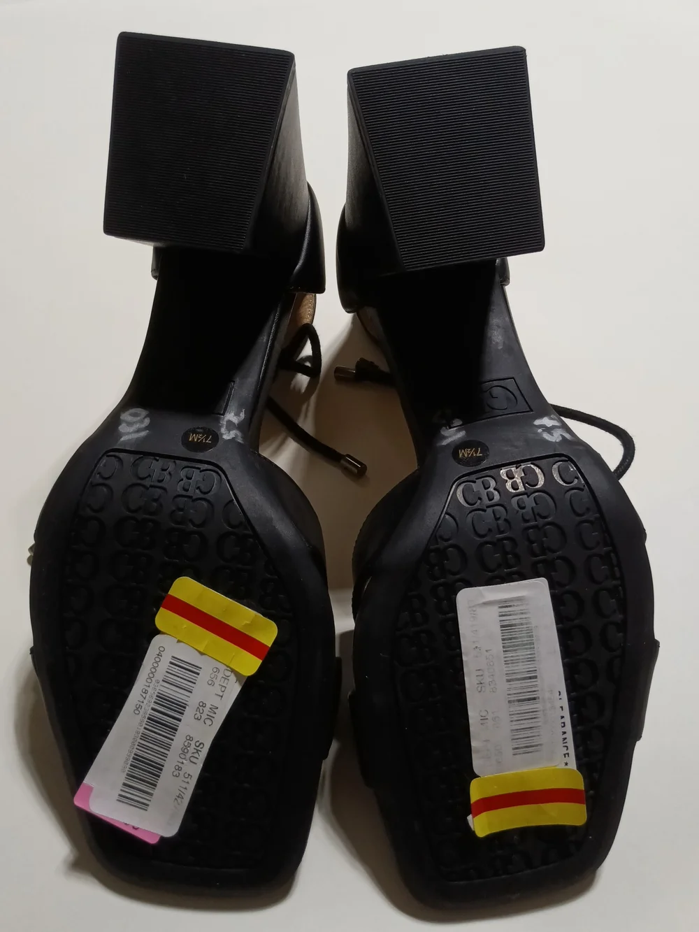 GB Black Leather Strappy Block Heel Sandals Size 7.5
